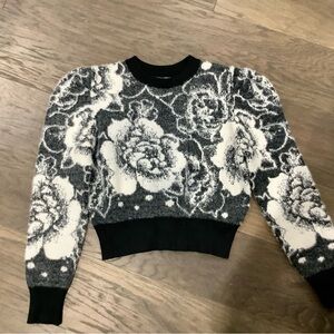 Gorgeous flower sweater